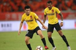 开云体育官方网站-恒大在香港转会引热议的简单介绍