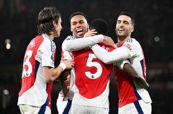 开云体育在线-阿森纳备战切尔西，双方实力均不容小觑